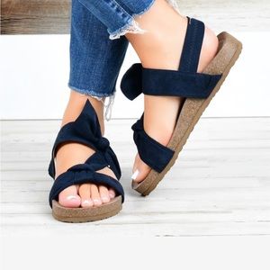 Journey + Crew: Womens Sandals